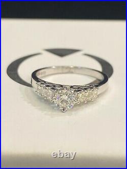 0.72 Cts Round Princess Cut Diamonds Anniversary Solitaire Ring In 585 14K Gold