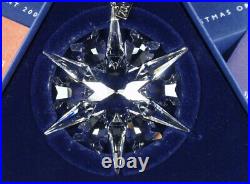 NIB Swarovski Annual Edition 2002 Crystal Ornament Snowflake Large #288802